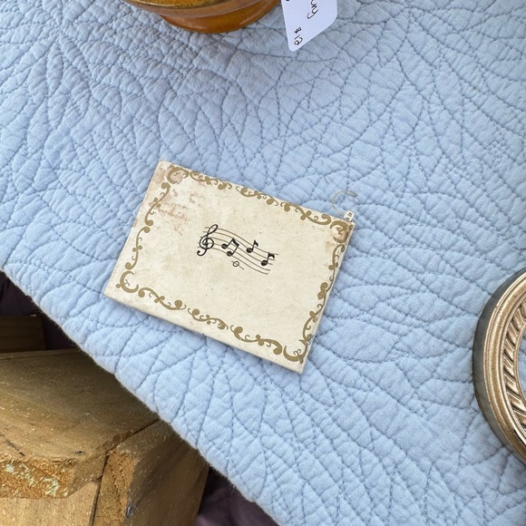 Vintage Christmas Carols Booklet - Picture 2 of 4